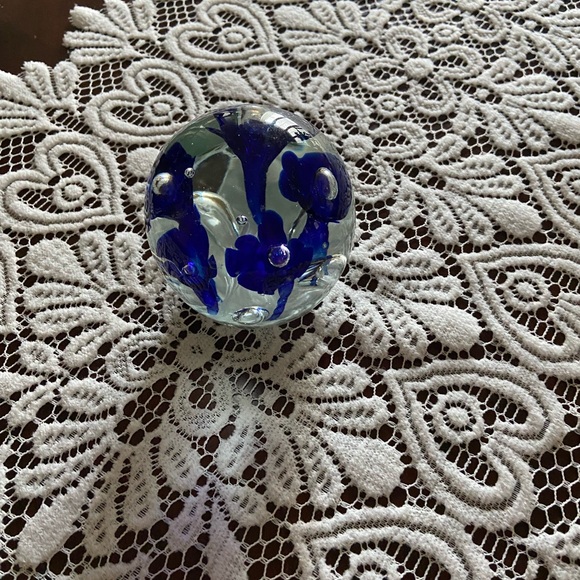 Unique Glass Paperweight - Picture 3 of 3